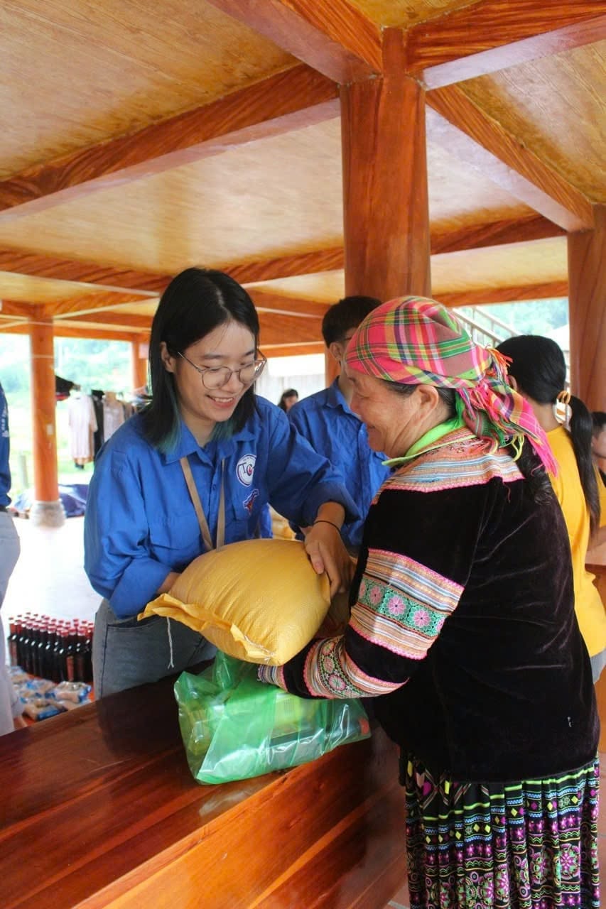 Phiên chợ 0 đồng
